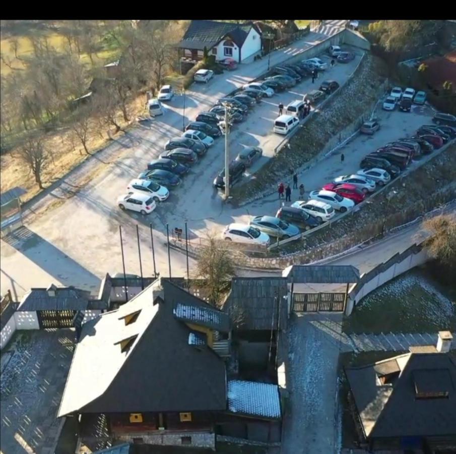 Apartamento Tri Bagrema Km Mokra Gora Exterior foto