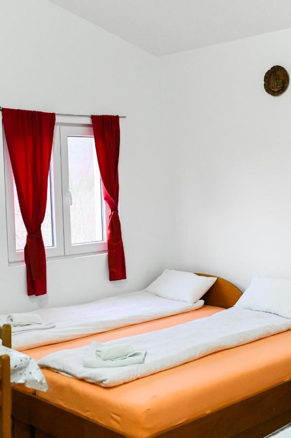 Apartamento Tri Bagrema Km Mokra Gora Exterior foto