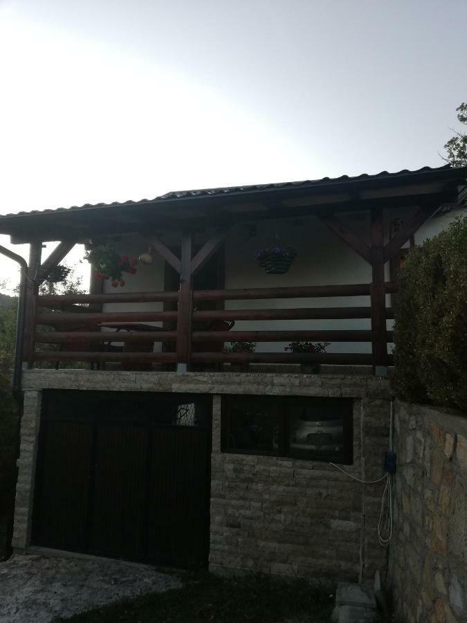 Apartamento Tri Bagrema Km Mokra Gora Exterior foto